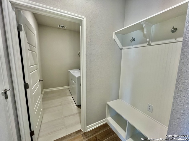 Image 8 of 50 For 10624 Yellowtail Blvd