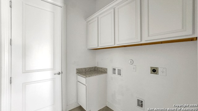Listing photo id 13 for 212 Big Bend