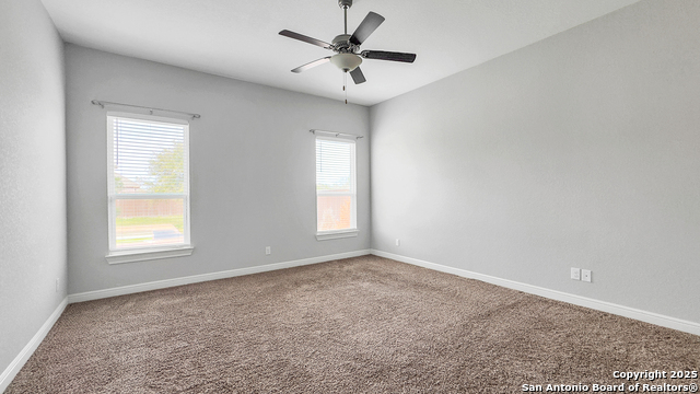 Listing photo id 15 for 212 Big Bend