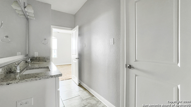 Listing photo id 27 for 212 Big Bend