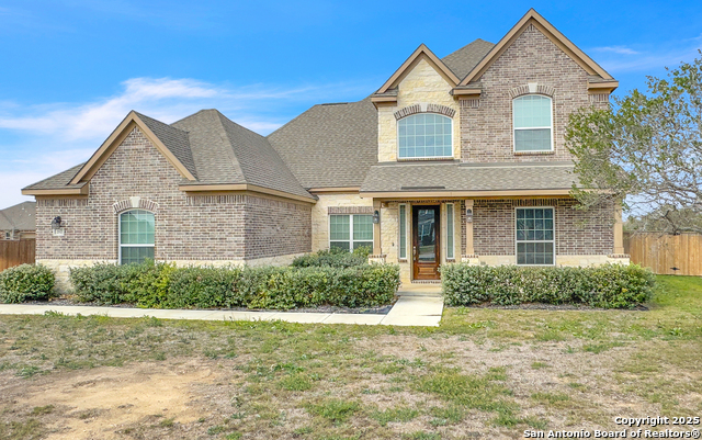 Listing photo id 1 for 212 Big Bend