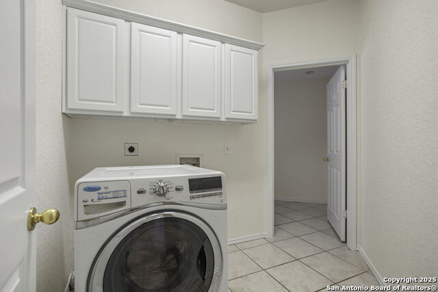 Listing photo id 21 for 13522 Barsan