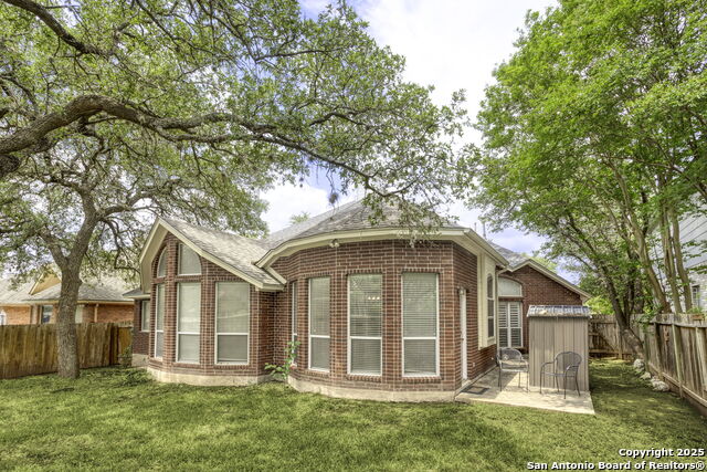 Listing photo id 25 for 13522 Barsan