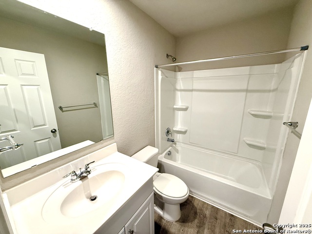 Image 18 of 23 For 7614 Crestway Ridge
