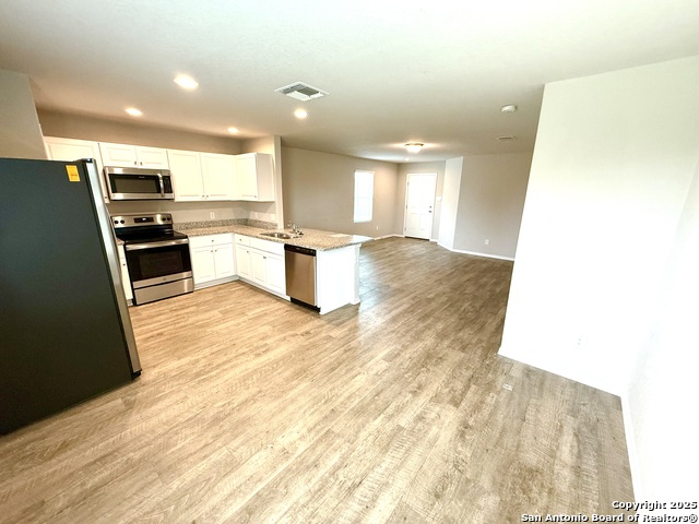 Image 7 of 23 For 7614 Crestway Ridge