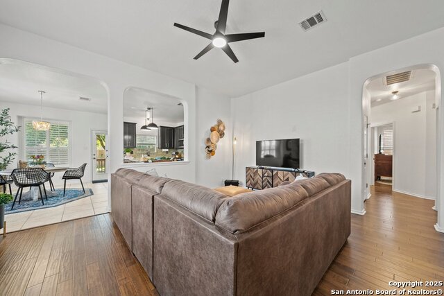 Image 10 of 28 For 788 San Luis