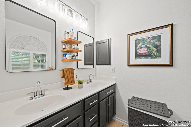 Image 17 of 28 For 788 San Luis