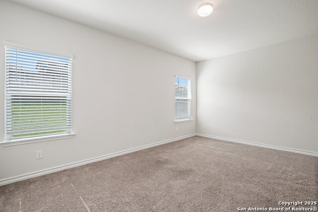 Listing photo id 13 for 2926 Wentwood Run
