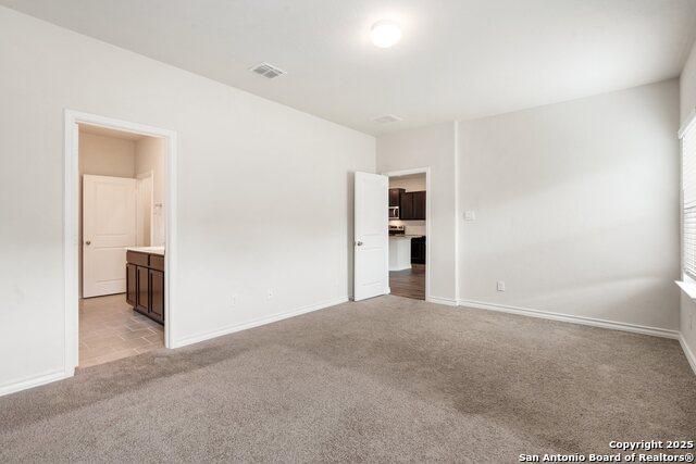 Listing photo id 14 for 2926 Wentwood Run