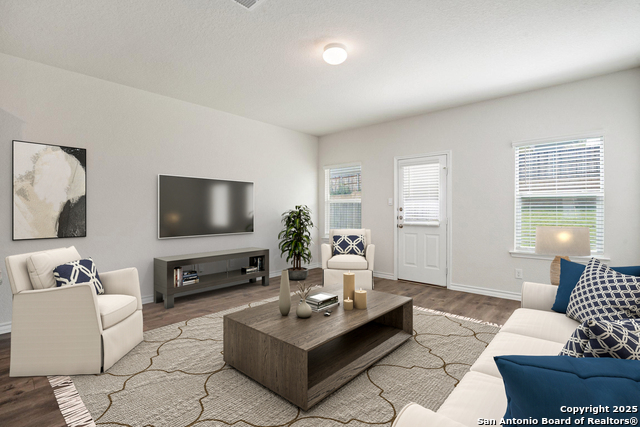 Listing photo id 1 for 2926 Wentwood Run