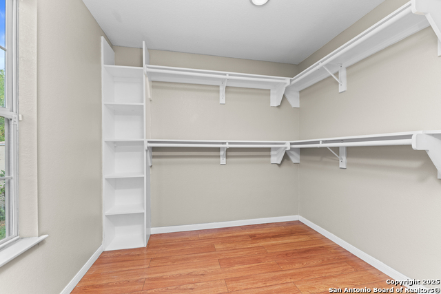 Listing photo id 11 for 451 San Joaquin N