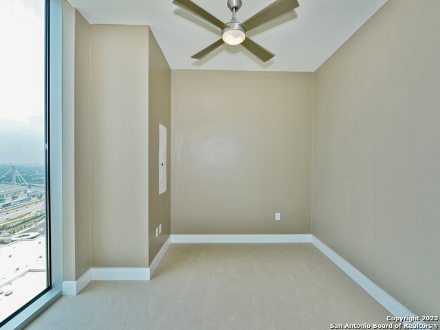 Image 11 of 45 For 610 Market St E 3118
