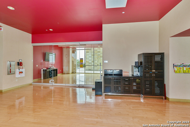 Image 40 of 45 For 610 Market St E 3118