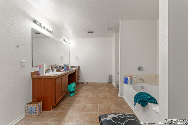 Listing photo id 7 for 9803 Placid Bay