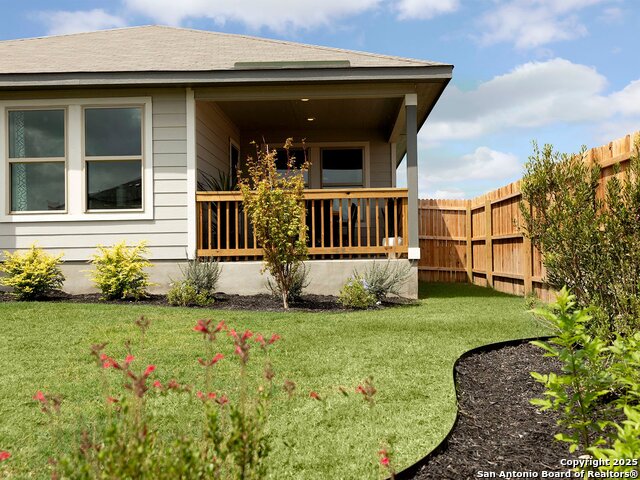 Image 11 of 13 For 11526 Mustang Grove