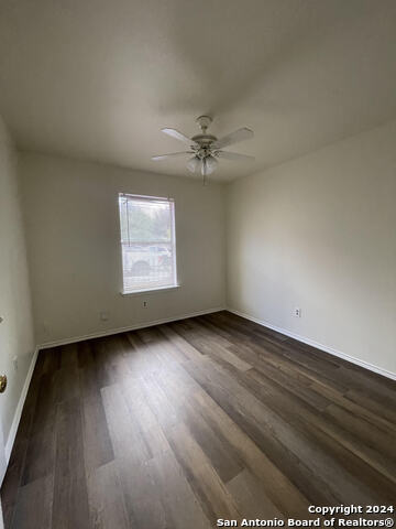 Listing photo id 3 for 4967 Fortuna