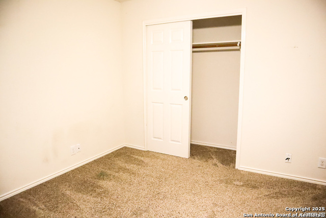 Image 6 of 17 For 23014 Airedale Ln