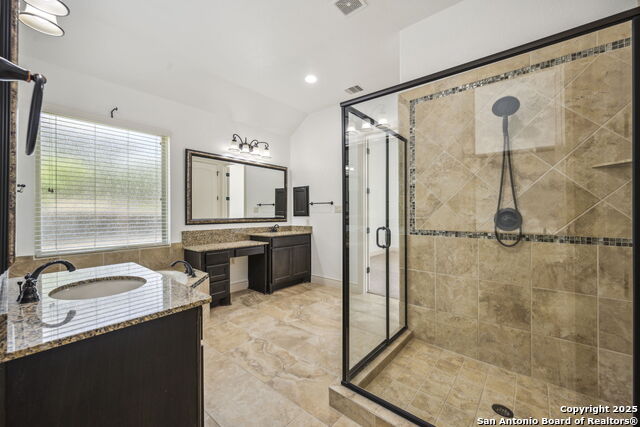 Image 13 of 31 For 915 Wilderness Oaks