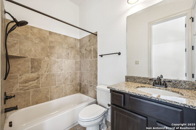 Image 18 of 31 For 915 Wilderness Oaks