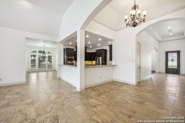 Image 6 of 31 For 915 Wilderness Oaks