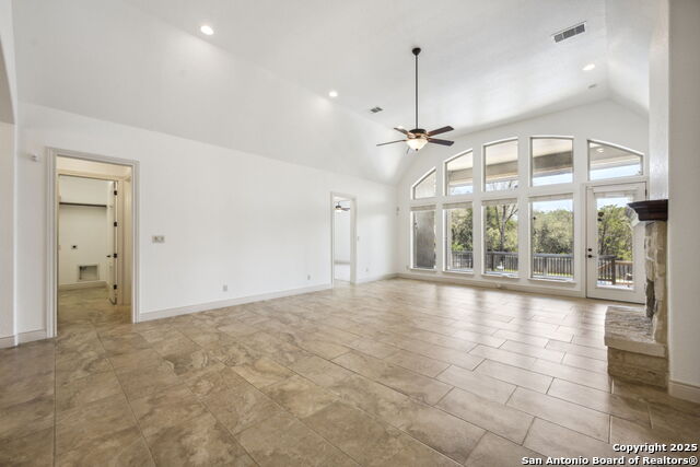 Image 9 of 31 For 915 Wilderness Oaks