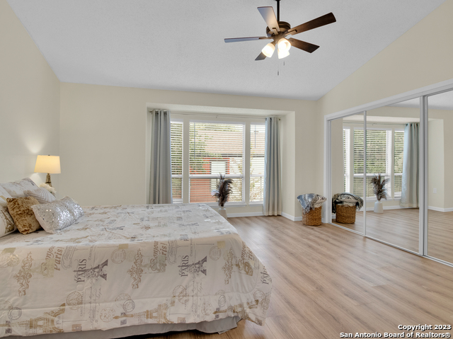 Image 13 of 30 For 3803 Barrington  3e