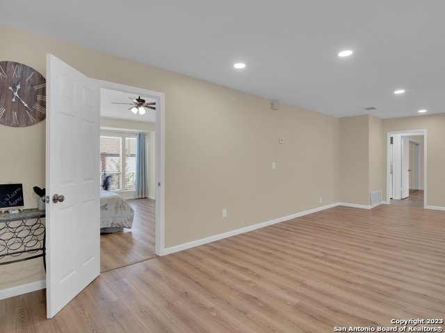 Image 6 of 30 For 3803 Barrington  3e