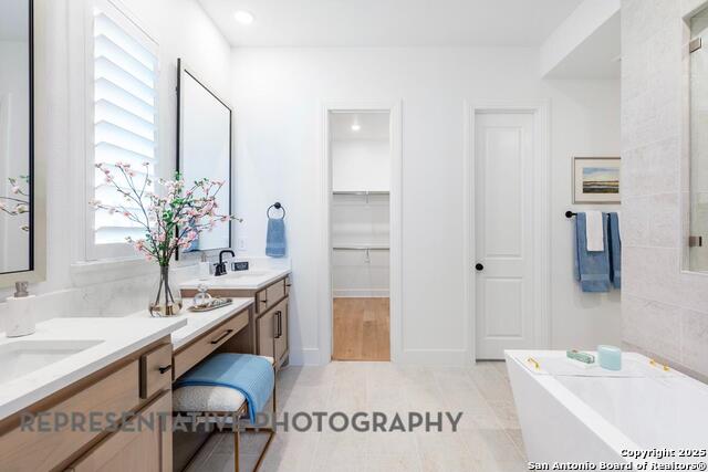 Listing photo id 11 for 169 Olmos
