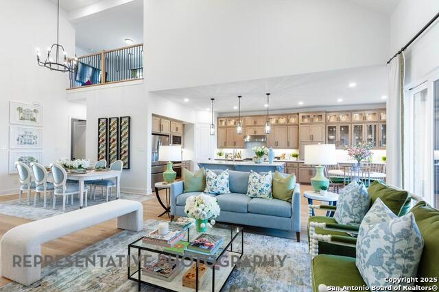Listing photo id 6 for 169 Olmos