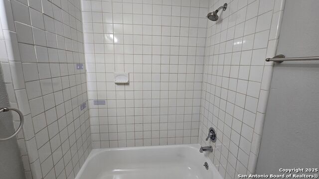 Image 19 of 19 For 317 Castillo  D