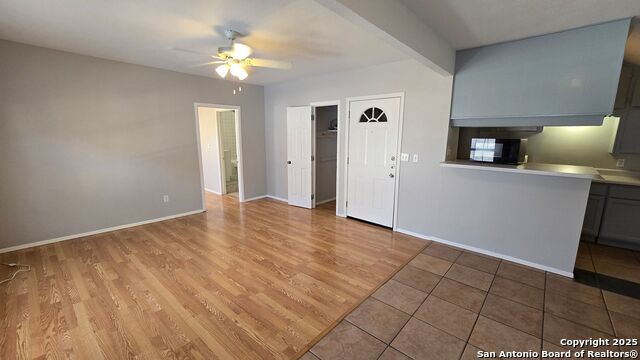Image 4 of 19 For 317 Castillo  D