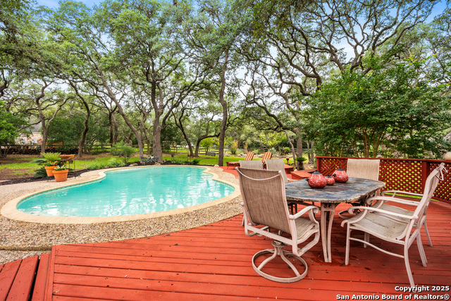 Listing photo id 38 for 9607 Autumn Sound