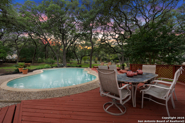 Listing photo id 3 for 9607 Autumn Sound
