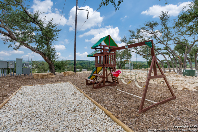 Listing photo id 10 for 9089 Fm 2673