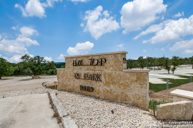 Listing photo id 0 for 9089 Fm 2673