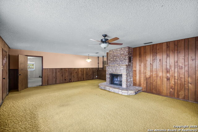 Listing photo id 8 for 20810 Bluehill Pass