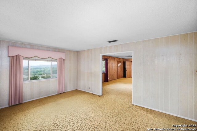 Listing photo id 10 for 20810 Bluehill Pass