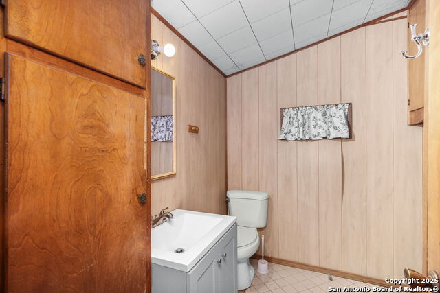 Listing photo id 17 for 20810 Bluehill Pass