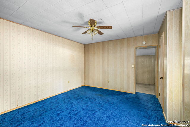 Listing photo id 18 for 20810 Bluehill Pass