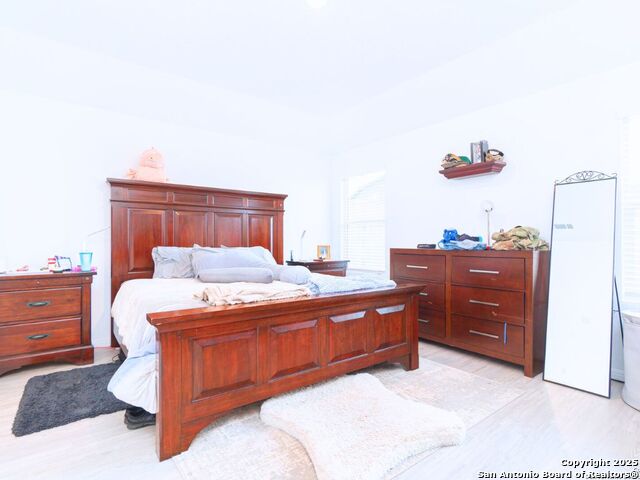 Listing photo id 8 for 6728 Arid Way