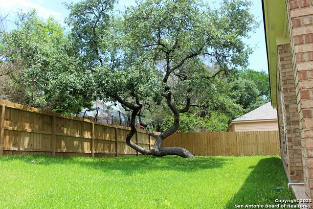 Image 22 of 75 For 1319 Arrow Hill