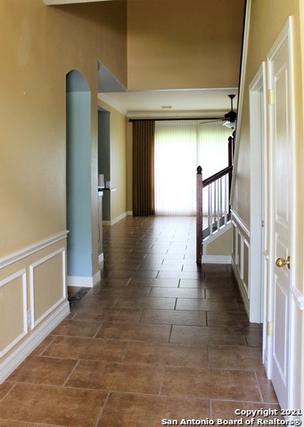 Image 3 of 75 For 1319 Arrow Hill