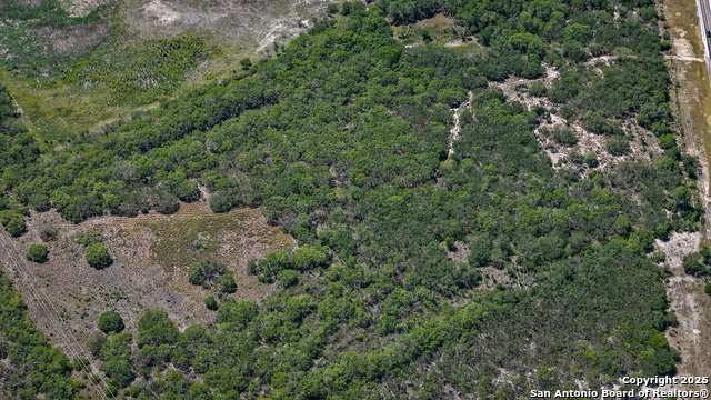 Listing photo id 8 for 6266 Highway 281