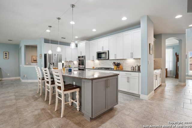 Listing photo id 12 for 12829 Sandy White