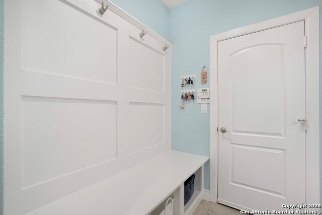 Listing photo id 20 for 12829 Sandy White