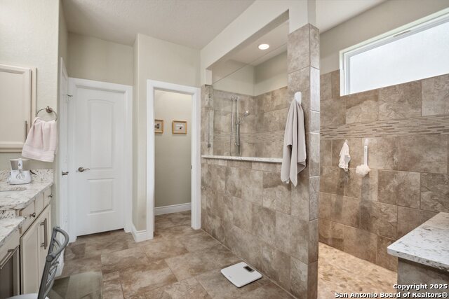 Listing photo id 24 for 12829 Sandy White