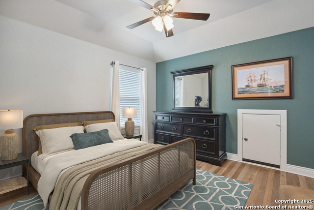 Listing photo id 34 for 12829 Sandy White