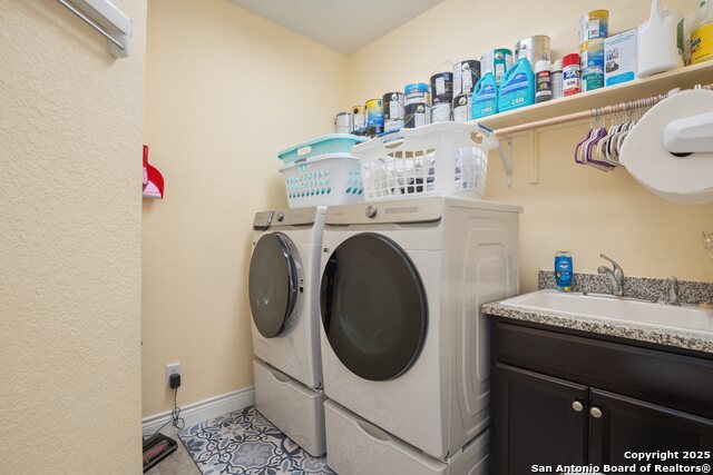 Listing photo id 43 for 12829 Sandy White