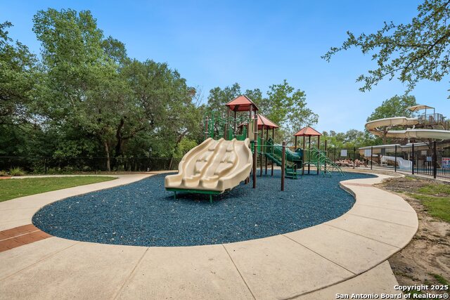 Listing photo id 51 for 12829 Sandy White