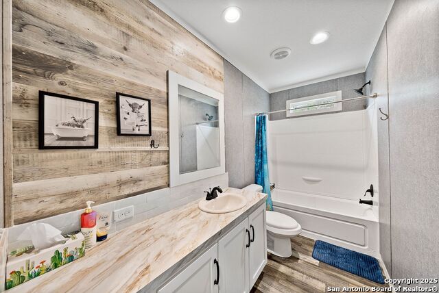 Image 19 of 79 For 1145 Postert Ln